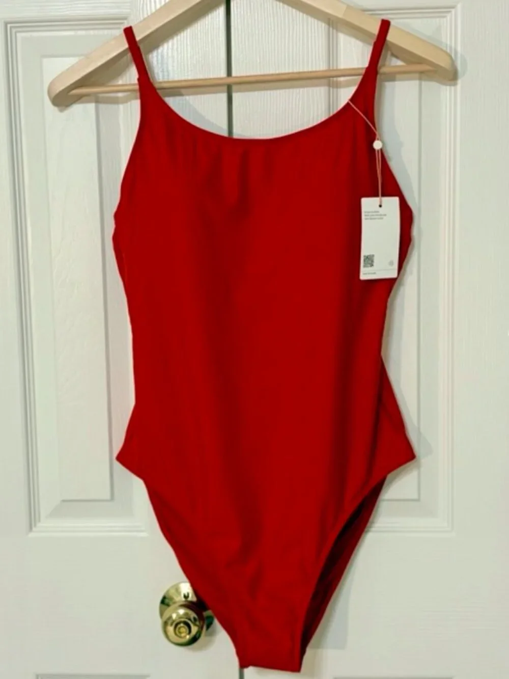 NWT Quince Women's Red Italian Cami One Piece Swimsuit Large - Picture 6 of 8